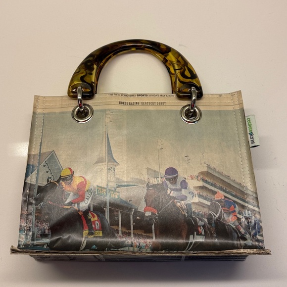 My Couture - Newspaper Print Handbag with Tortoise Shell Handles - Picture 1 of 6